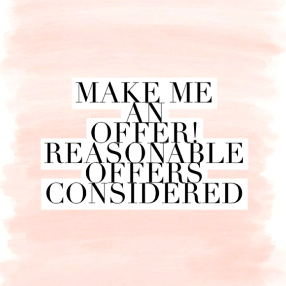 Closet deals offer - Picture 1 of 1